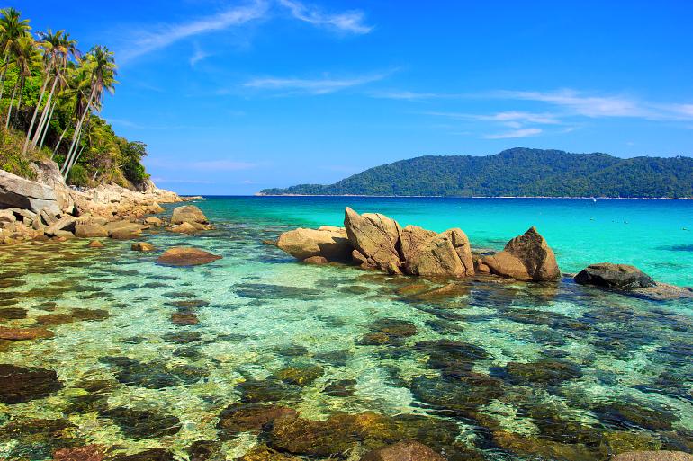 2 03 770 Perhentian Serene view on the seaside of Perhentian Kecil Island shutterstock 175606159