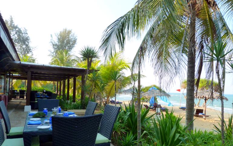 4 09 770 Tanjong Jara T32 Restaurant3