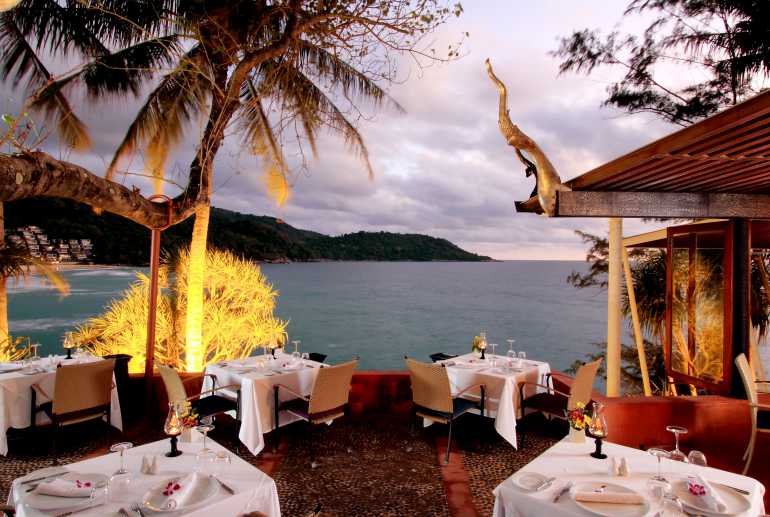 770 Mom TrisRestaurant 005