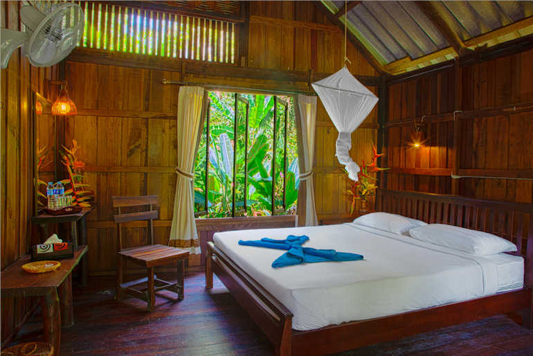 770 Room RiverDouble Interior HR D2699 HDR