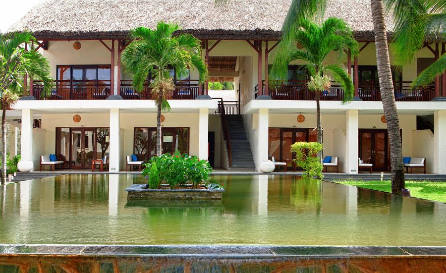 900 Blue Ocean Exterior Superior Rooms