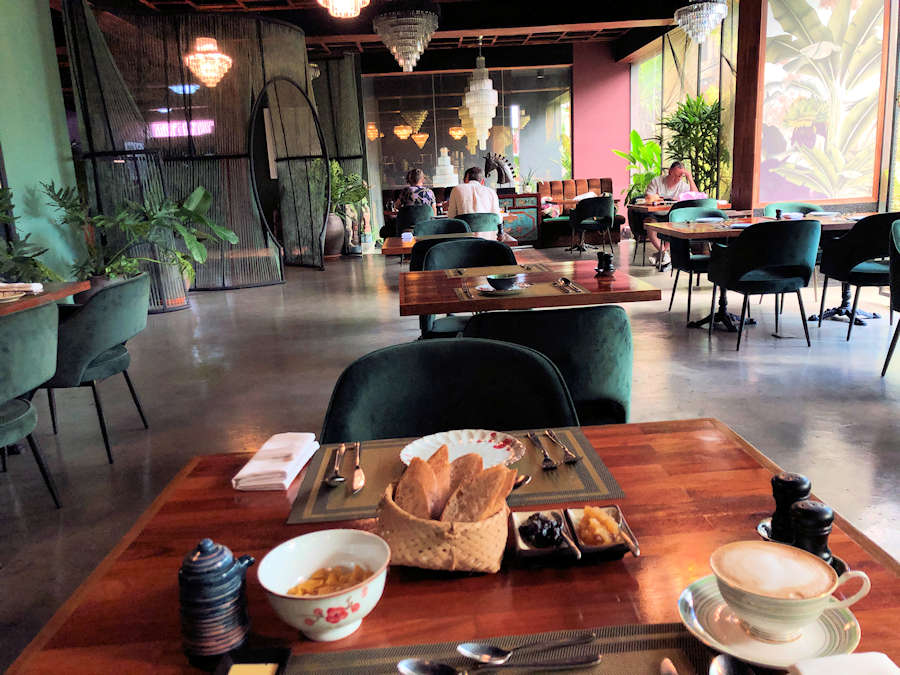 900 Breakfast 20221117 022644685 iOS