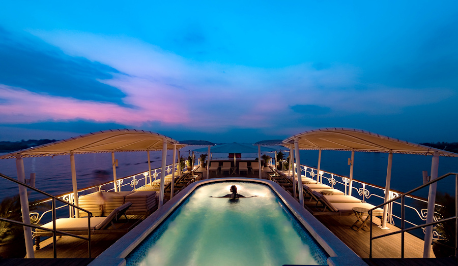 900 Jayavarman Pool