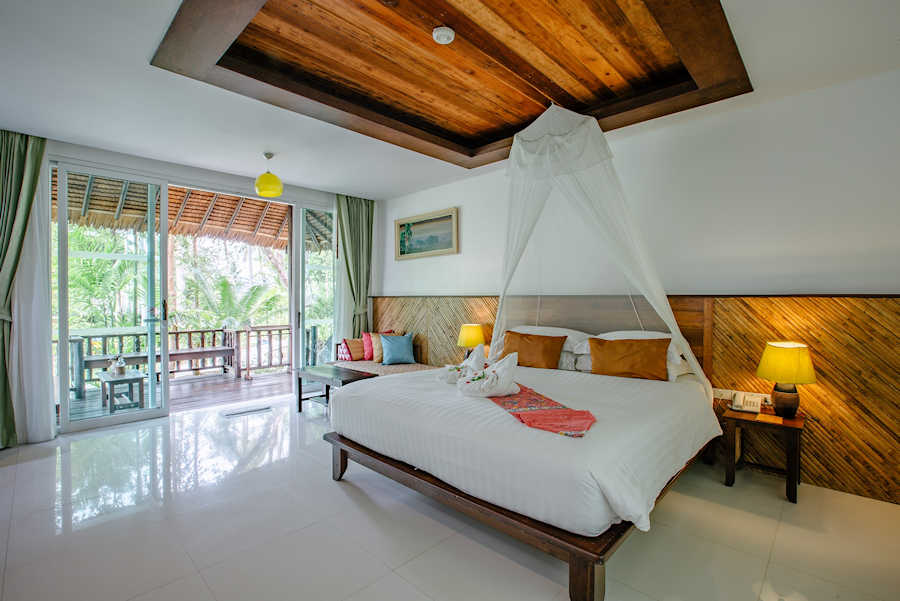 900 The Coconut Cottage M 001717 HDR RESIZE