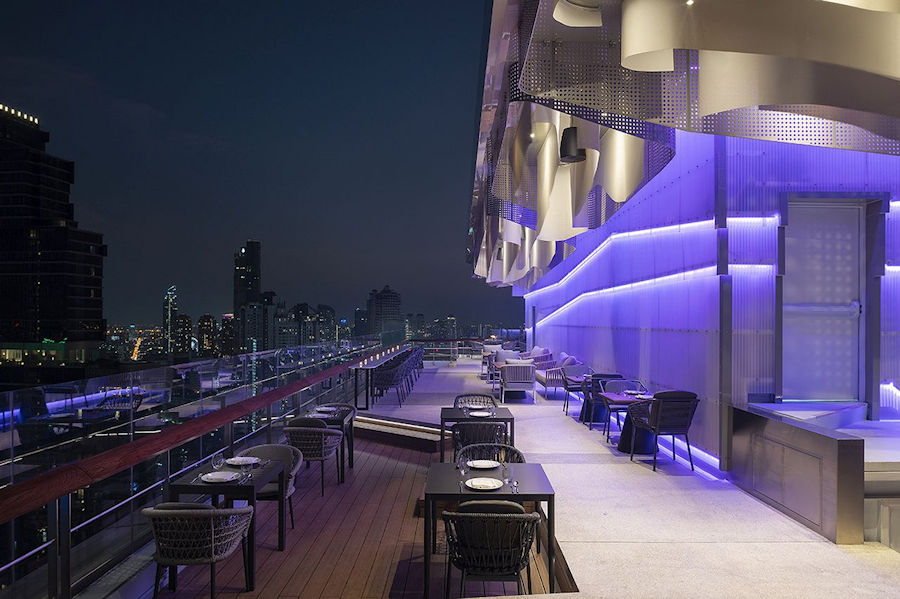 900 The Roof 38 Bar1