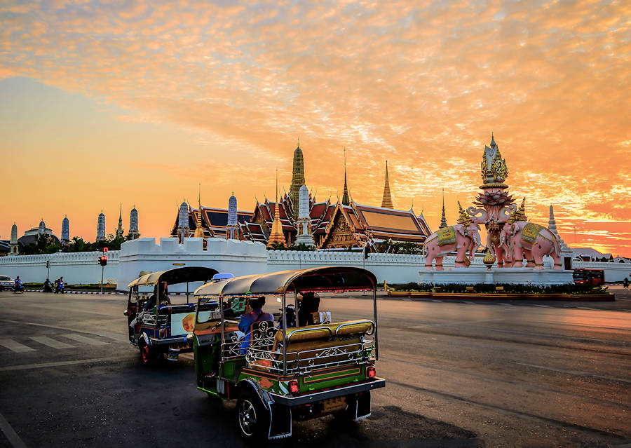 900 Tuk tuk in Bangkok AdobeStock 135022785