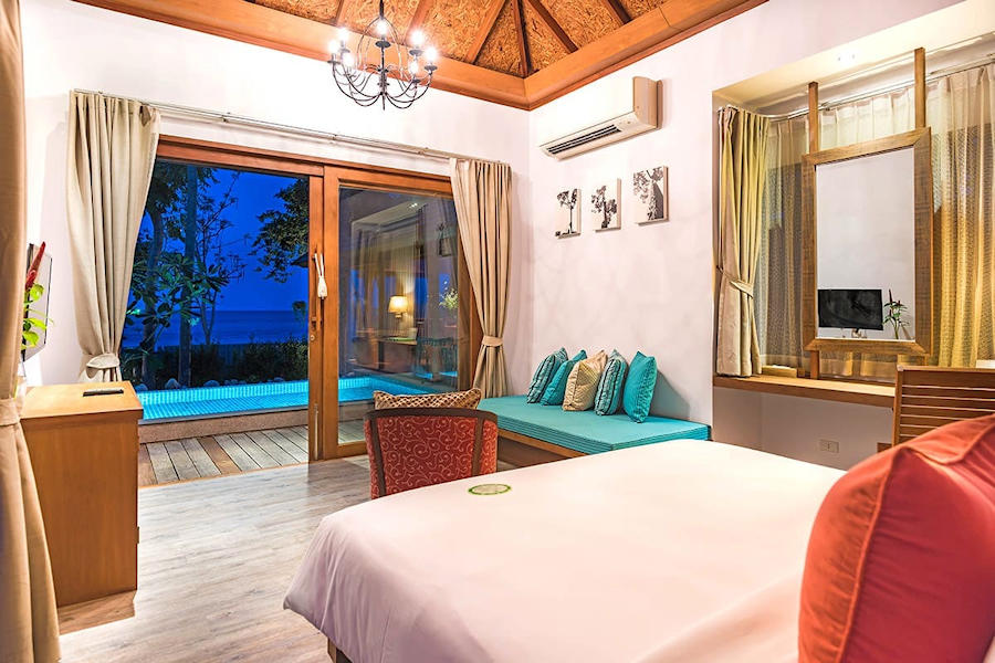 900 family pool villa 1