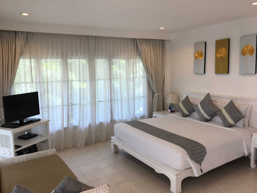 900 room 20170601 043100252 iOS