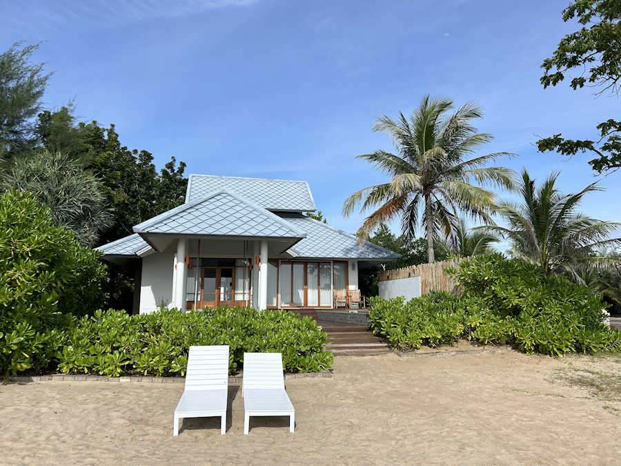 Web 900 Beachfront Villa 5