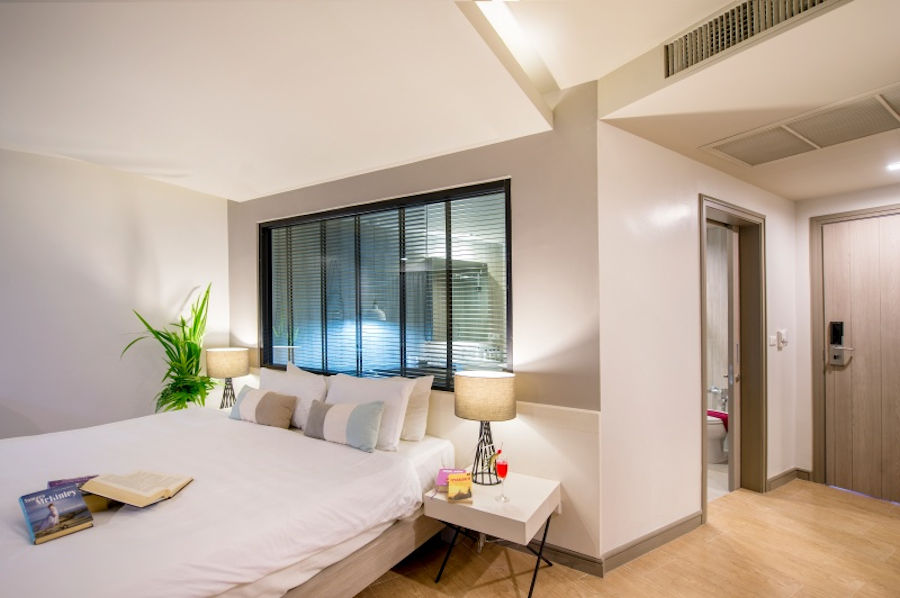 Web 900 Deluxe Premier Room DSC 9094