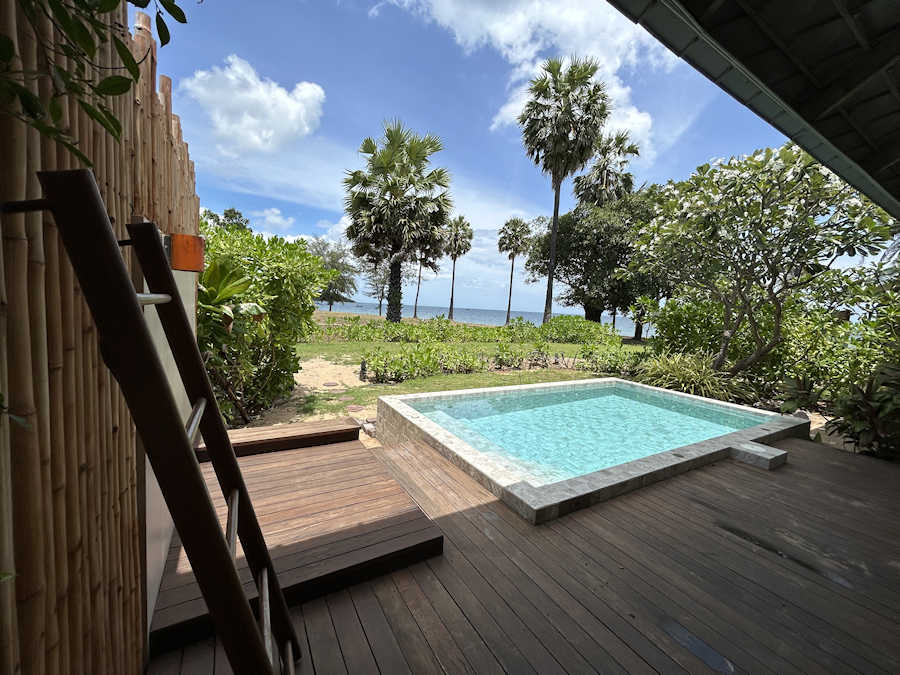 Web 900 Jacuzzi Pool Suite Villa 3