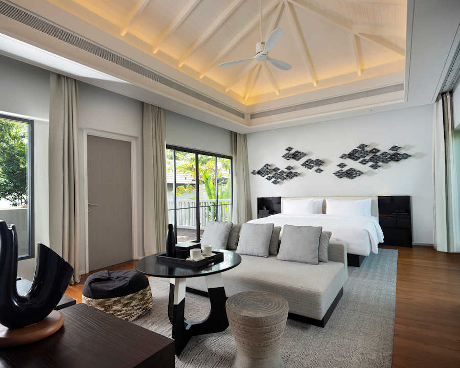 Web900 Master Bedroom in Grand Pool Villa