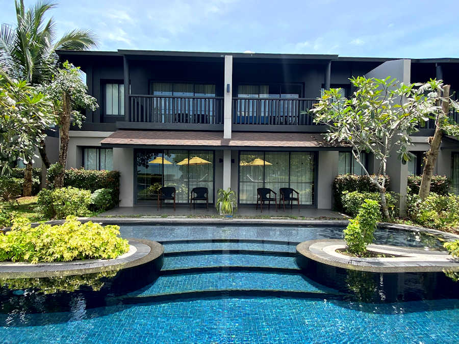 Web900 Seaview Pool Access 