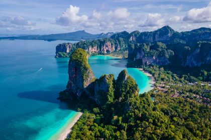 1280 Railay beach Aerial drone view Krabi Thailand AdobeStock 513418080