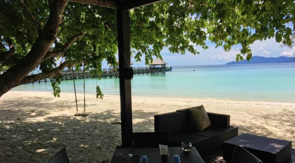 1400 Bunga Raya am Strand 20170523 034451161 iOS