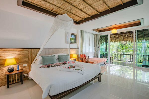 900 The Garden Cottage M 001849 HDR Edit RESIZE2